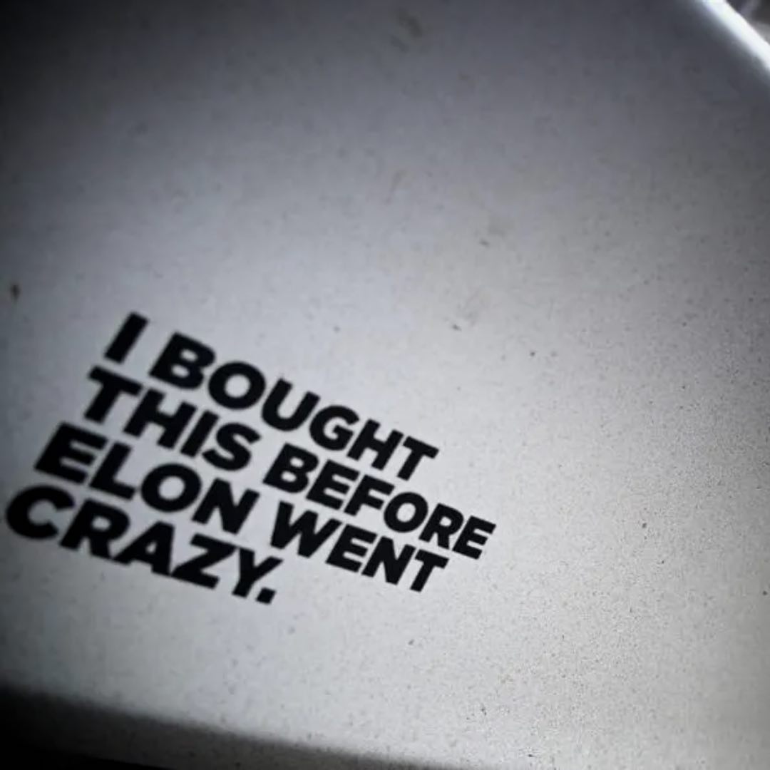 Nu-i de ajuns că au prăbușit acțiunile lui MUSK: Proprietarii de Tesla devin inventivi