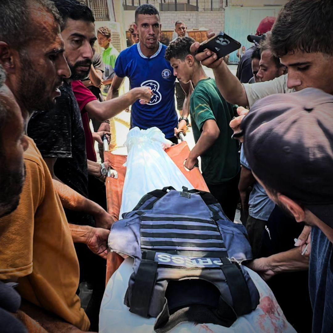 Israel bombardează un spital din Gaza