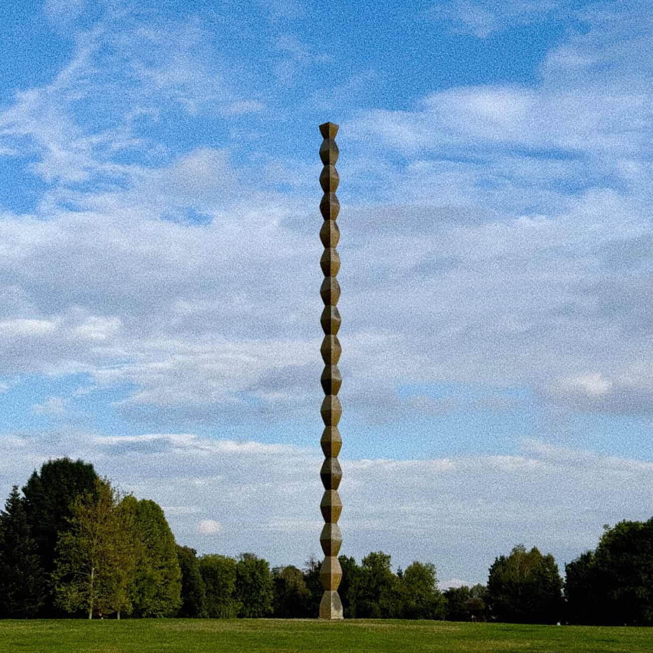 Târgu Jiu – orașul între trecut și sărut