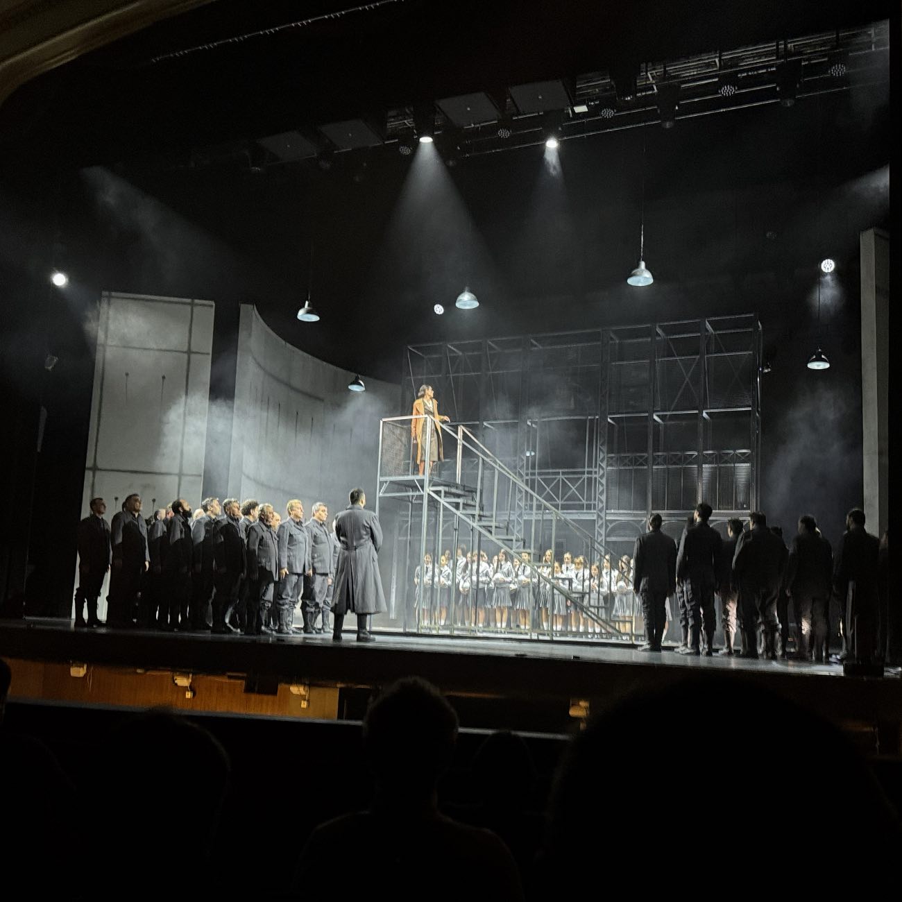 Carmen – Un spectacol în alb și negru