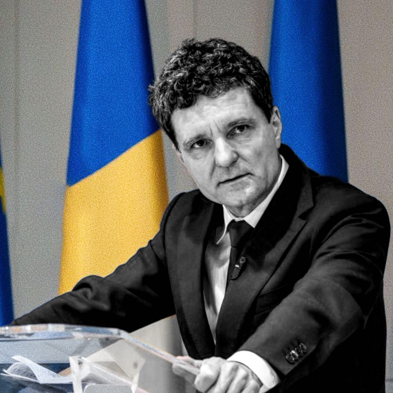 Statul, scos la mezat