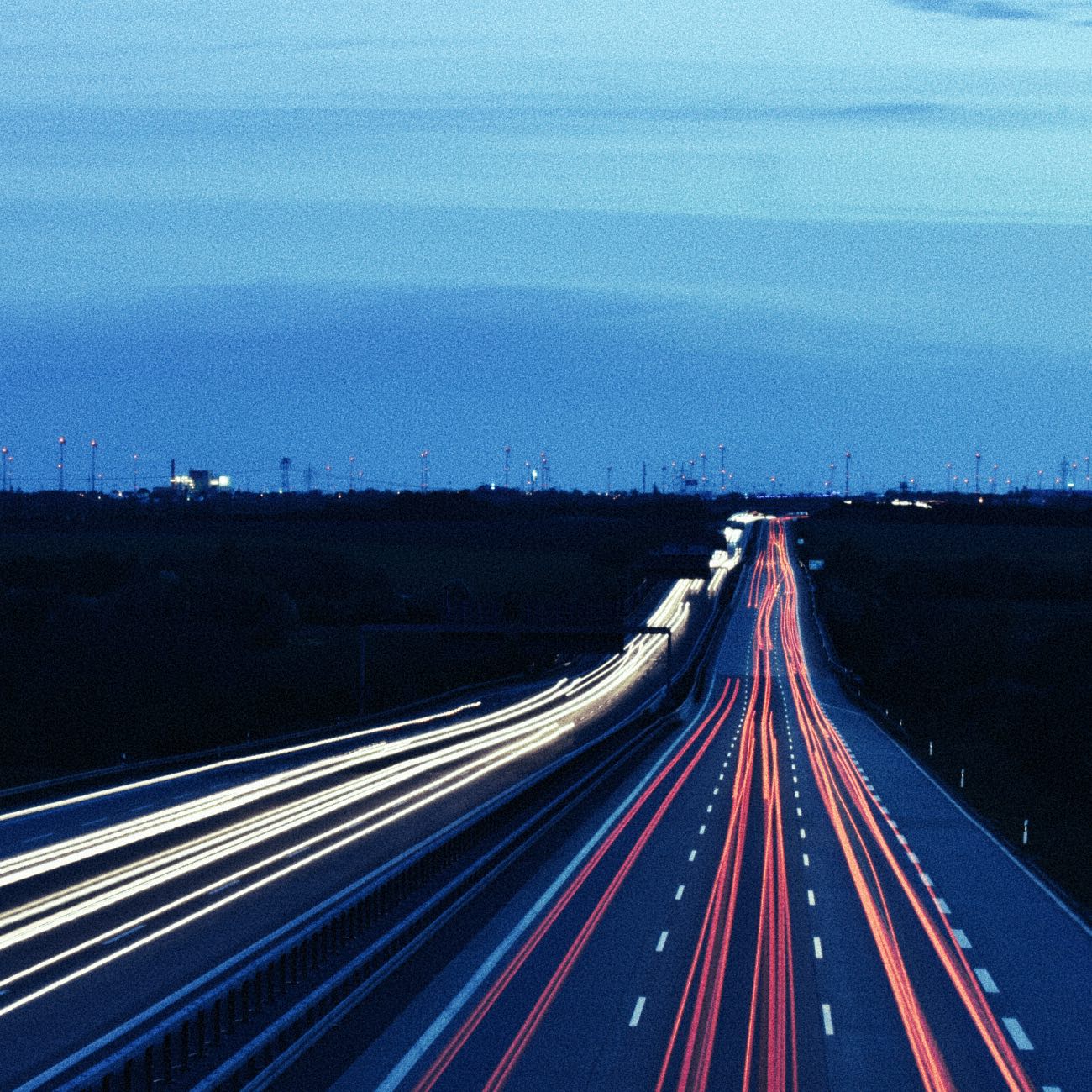 Cu viteză spre noi autostrăzi și noi alegeri – BREVIAR Intern