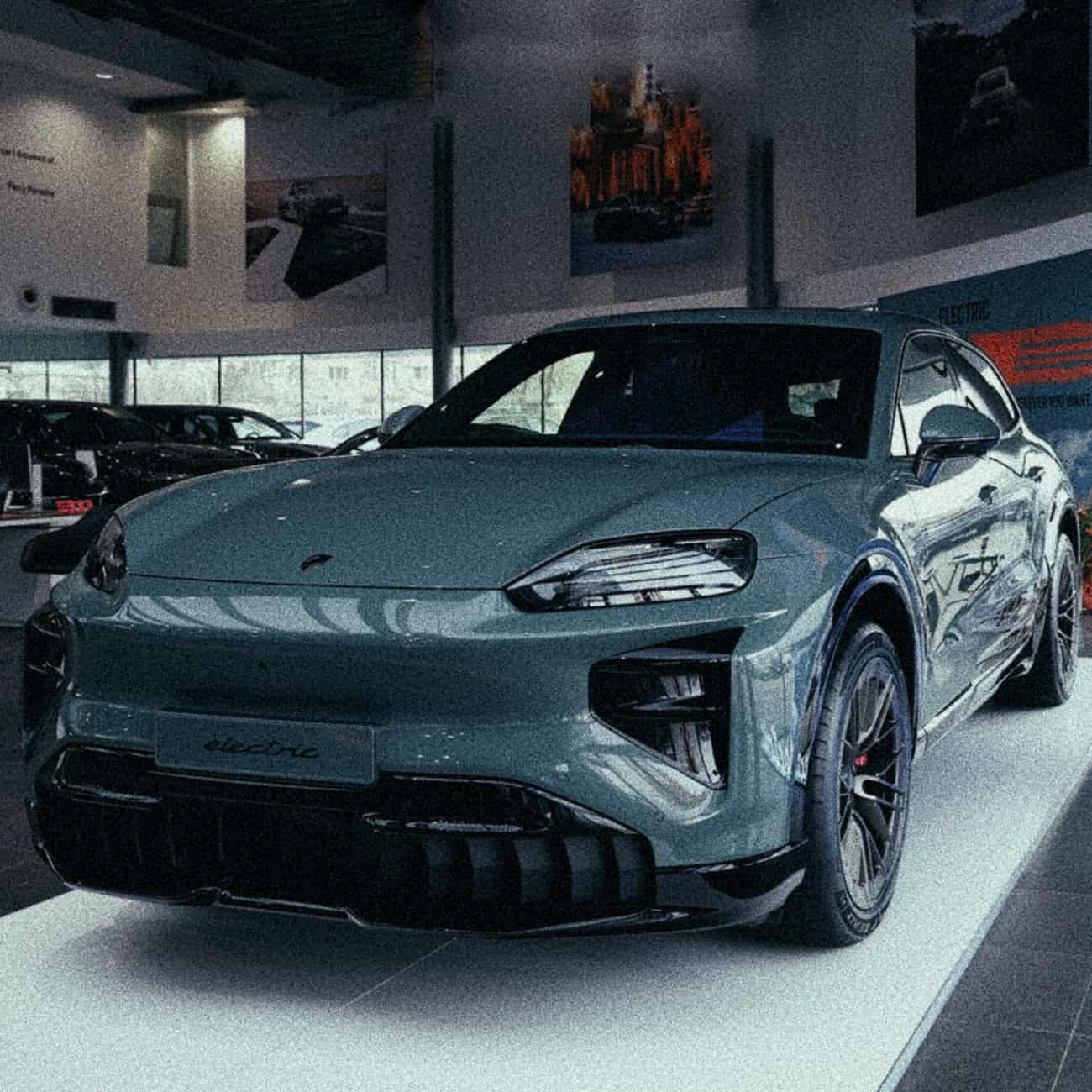 Porsche Cayenne Turbo Electric cu 1.156 de cai putere