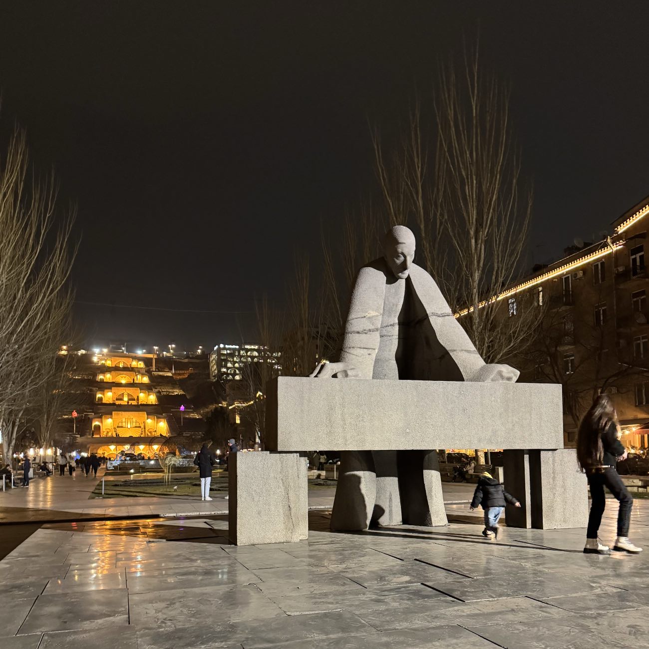 Un român în Erevan